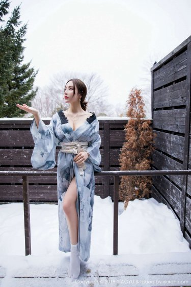 小雪真紧夹得我真舒服